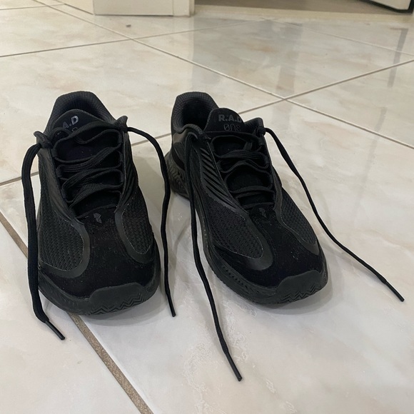 R. A. D. One, women’s black shoe. Size 8. Usable for lifting, walking, running. - Picture 3 of 5